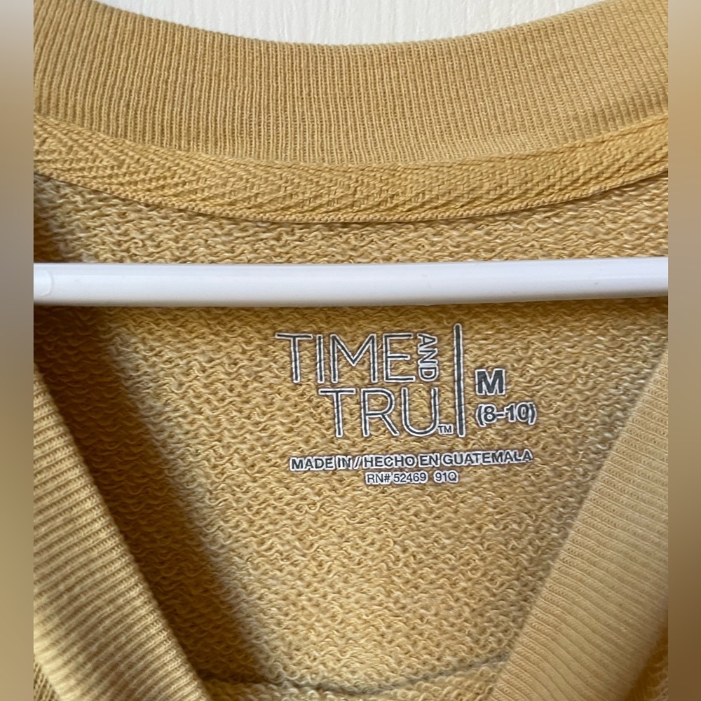 Time and Tru Split Hem Mustard Sweatshirt